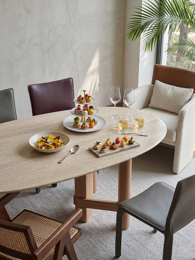 Dining Table & Chairs