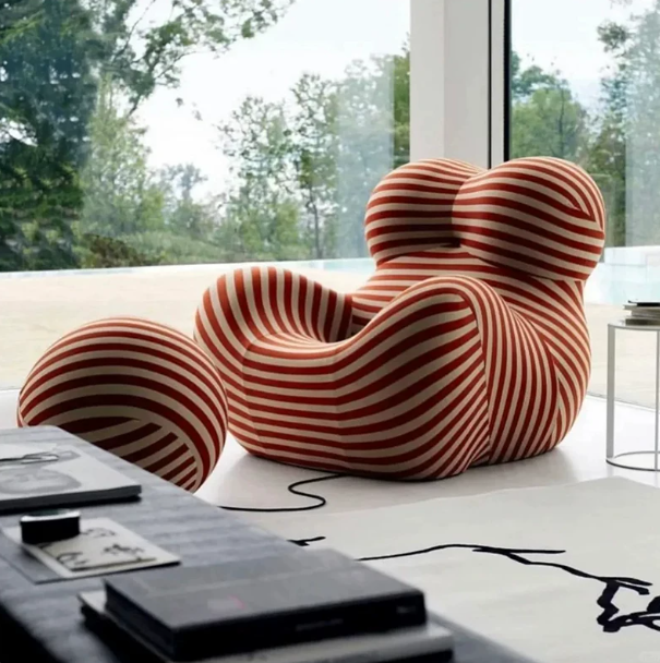 B&B "Mom's Embrace" Single-seater Sofa