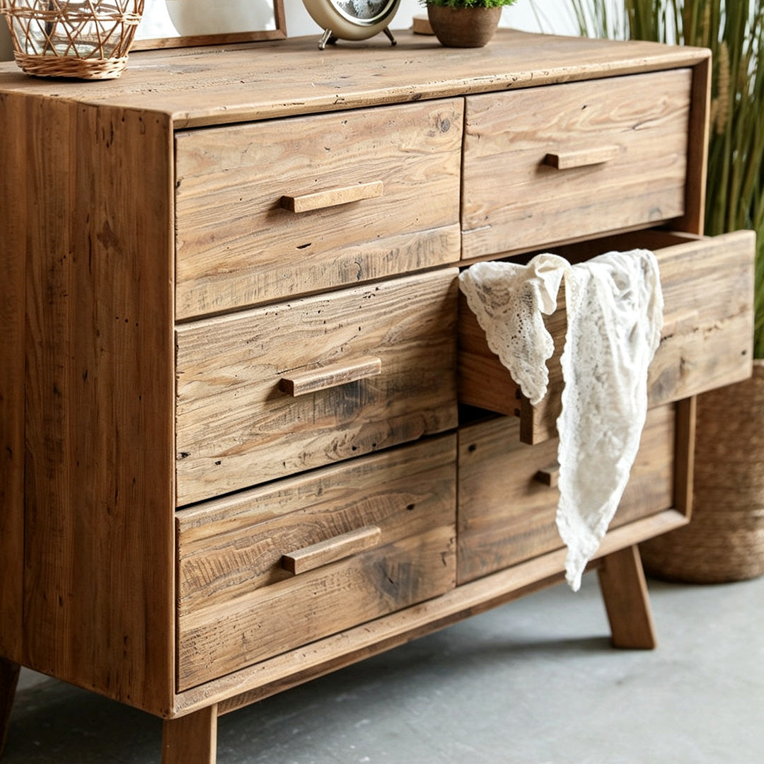 Ivor Oak Six-drawer Chest