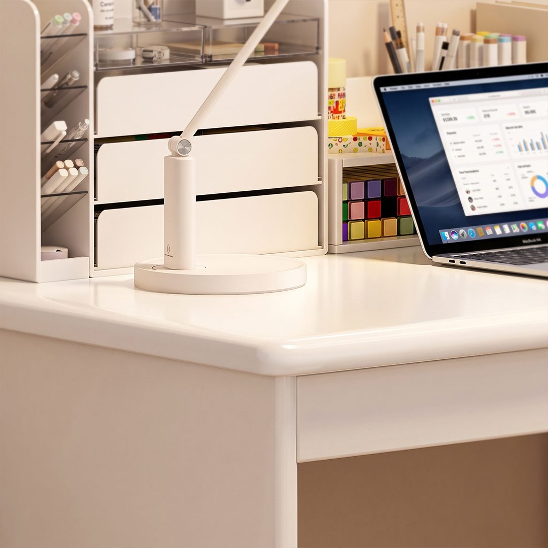 Luna Study Desk detail image