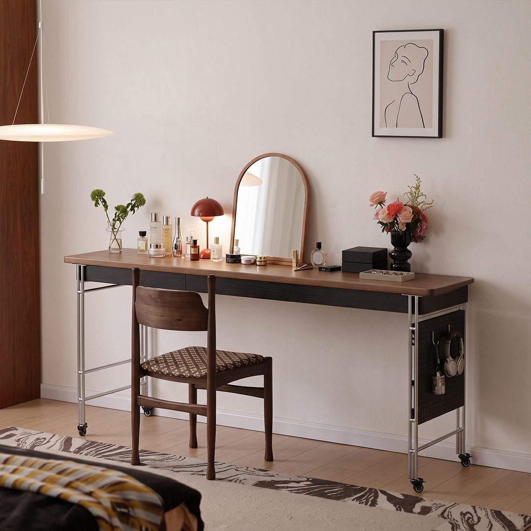 Luna Study Desk