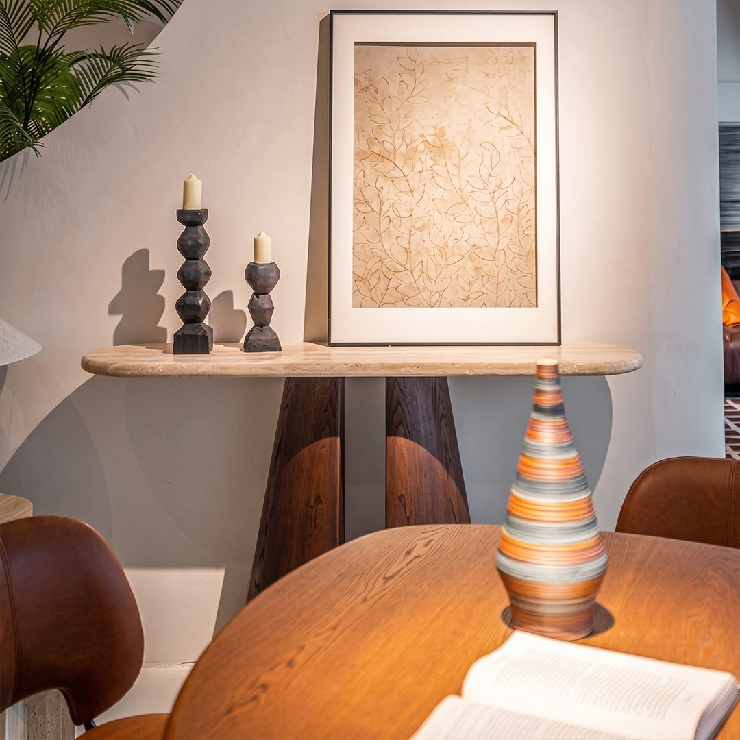 Caspian Console Table detail image