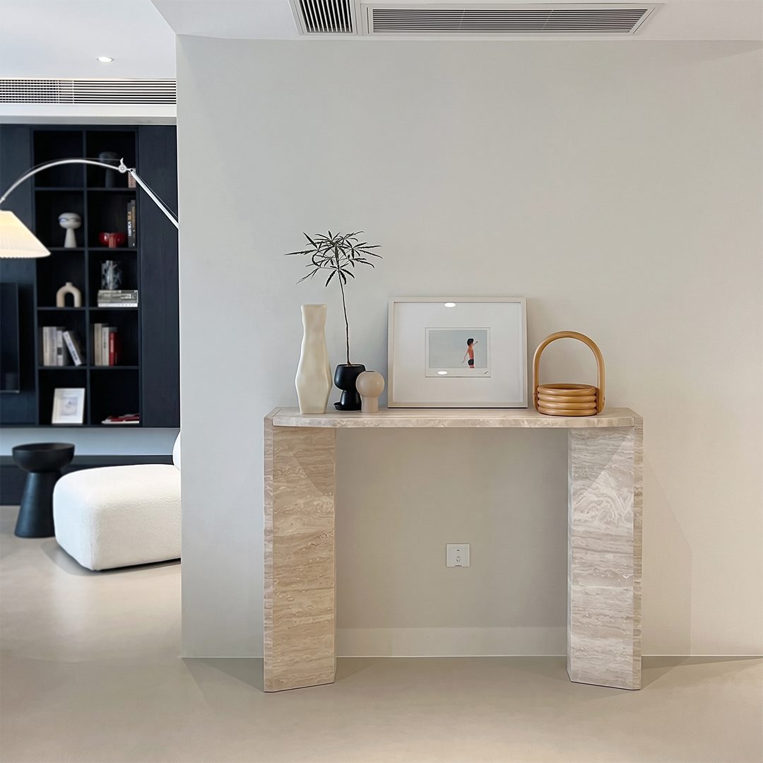 Luna Console Table detail image